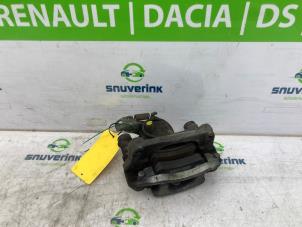 Gebrauchte Bremszange rechts hinten Renault Master III (MA/MB/MC/MD/MH/MF/MG/MH) 2.3 dCi 150 16V Preis € 181,50 Mit Mehrwertsteuer angeboten von Snuverink Autodemontage