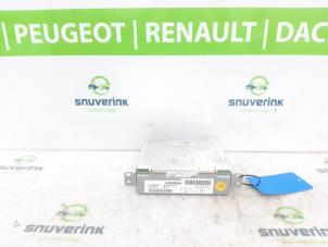 Używane Radio Peugeot Partner (EF/EU) 1.5 BlueHDi 75 Cena € 363,00 Z VAT oferowane przez Snuverink Autodemontage