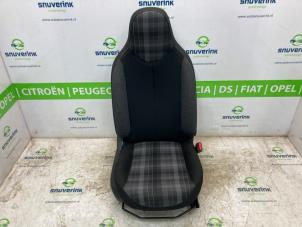 Begagnade Säte, höger Peugeot 108 1.0 12V VVT-i Pris € 181,48 Inklusive moms erbjuds av Snuverink Autodemontage