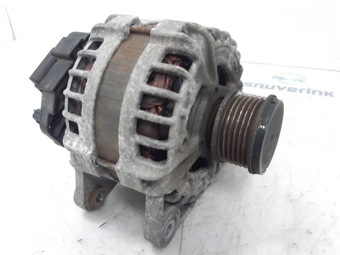 Usagé Dynamo Renault Megane IV Estate (RFBK) 1.5 Energy dCi 110 Prix € 64,98 Règlement à la marge proposé par Snuverink Autodemontage