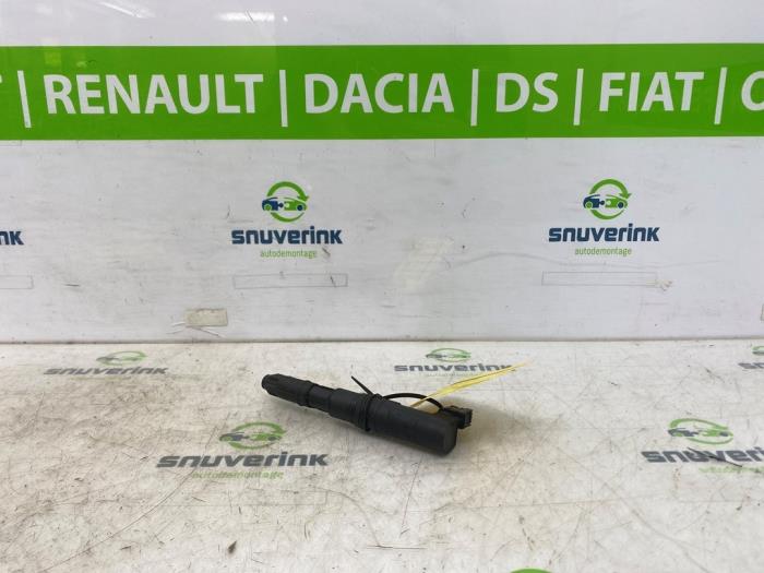 Usagé Bobine Renault Scénic III (JZ) 1.6 16V Bifuel Prix € 25,00 Règlement à la marge proposé par Snuverink Autodemontage