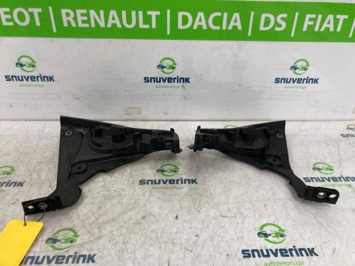 Usagé Divers Renault Scénic IV (RFAJ) 1.2 TCE 130 16V Prix € 112,50 Règlement à la marge proposé par Snuverink Autodemontage