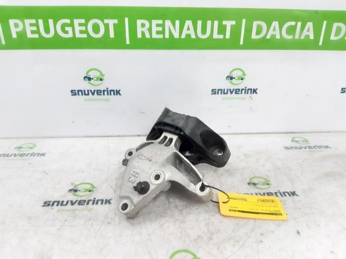 Used Engine mount Renault Captur II (RJB) 1.3 Mild Hybrid 140, TCe 140 16V Price € 70,79 Inclusive VAT offered by Snuverink Autodemontage