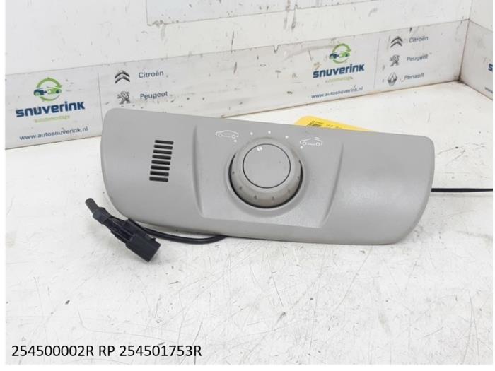 Gebrauchte Schiebedach Schalter Renault Megane III Grandtour (KZ) 1.5 dCi 110 Preis € 50,00 Margenregelung angeboten von Snuverink Autodemontage