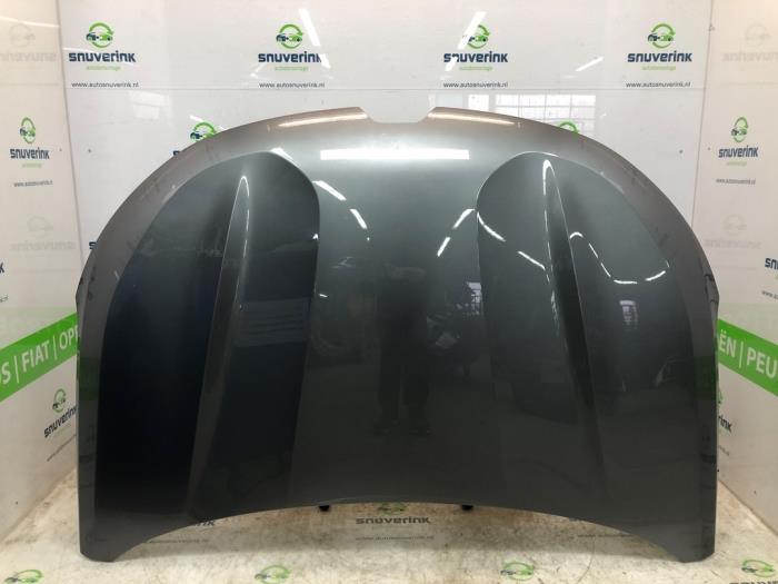 Używane Maska Renault Austral 1.2 E-Tech Full Hybrid 200 Cena € 786,50 Z VAT oferowane przez Snuverink Autodemontage