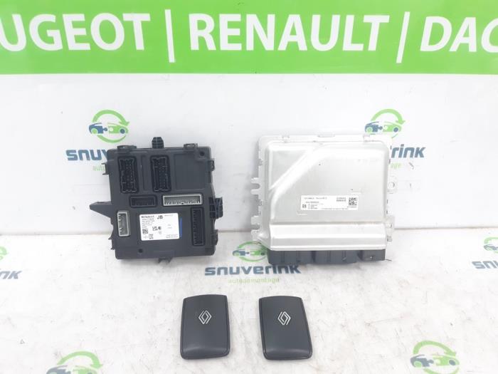 Used Engine management computer Renault Austral 1.2 E-Tech Full Hybrid 200 Price € 665,48 Inclusive VAT offered by Snuverink Autodemontage