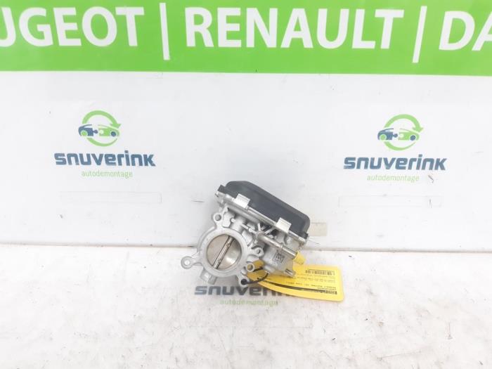 Begagnade Spjällhus Renault Austral 1.2 E-Tech Full Hybrid 200 Pris € 169,40 Inklusive moms erbjuds av Snuverink Autodemontage