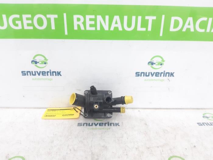 Begagnade Termostathus Renault Austral 1.2 E-Tech Full Hybrid 200 Pris € 60,50 Inklusive moms erbjuds av Snuverink Autodemontage