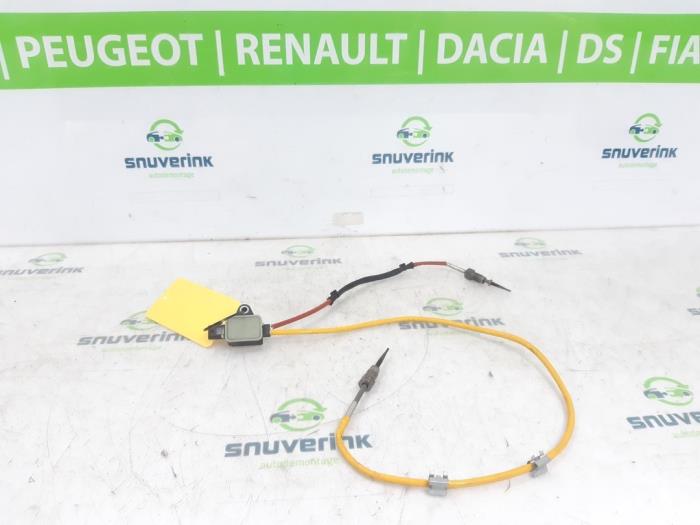 Używane Czujnik temperatury spalin Renault Austral 1.2 E-Tech Hybrid 200 Cena € 54,45 Z VAT oferowane przez Snuverink Autodemontage