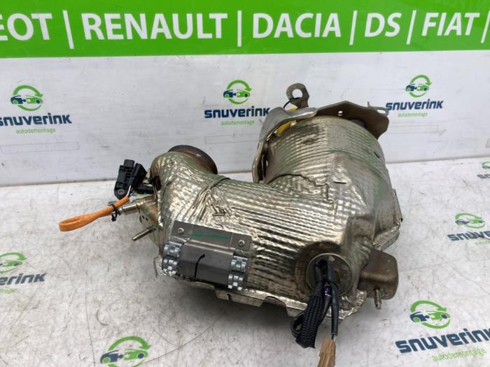Gebrauchte Katalysator Renault Austral 1.2 E-Tech Hybrid 200 Preis auf Anfrage angeboten von Snuverink Autodemontage