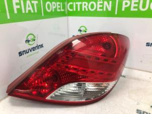 Gebrauchte Rücklicht rechts Peugeot 207/207+ (WA/WC/WM) 1.6 16V VTRi Preis € 40,00 Margenregelung angeboten von Snuverink Autodemontage