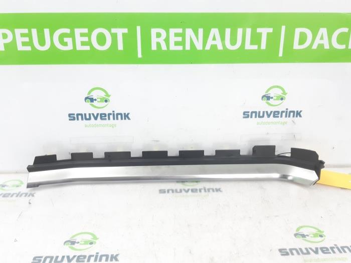 Używane Listwa ozdobna Renault Austral 1.2 E-Tech Hybrid 200 Cena € 157,30 Z VAT oferowane przez Snuverink Autodemontage