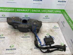 Usados Depósito Fiat 500 (312) 0.9 TwinAir 105 Precio € 163,35 IVA incluido ofrecido por Snuverink Autodemontage