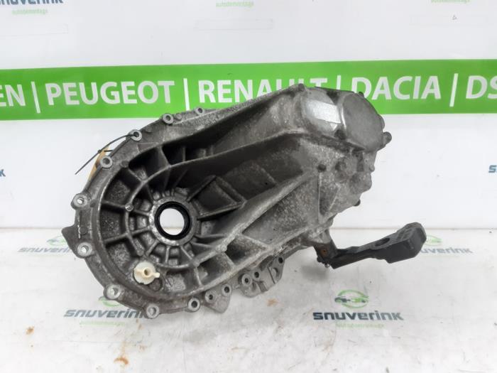 Usagé Cache boite de vitesses Renault Captur I (2R) 0.9 Energy TCE 12V Prix € 115,00 Règlement à la marge proposé par Snuverink Autodemontage