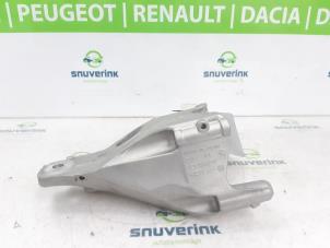 Engine mount from a Volkswagen Transporter T6 2.0 TDI 150 2024