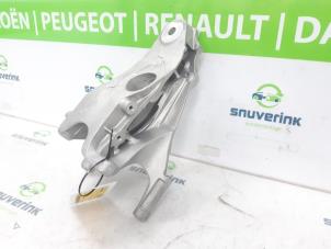 Engine mount from a Volkswagen Transporter T6 2.0 TDI 150 2024