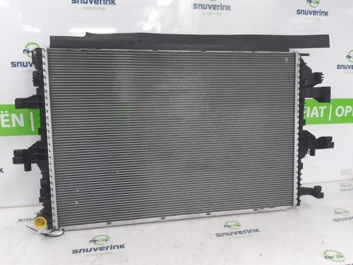 Kühler van een Volkswagen Transporter T6 2.0 TDI 150 2024