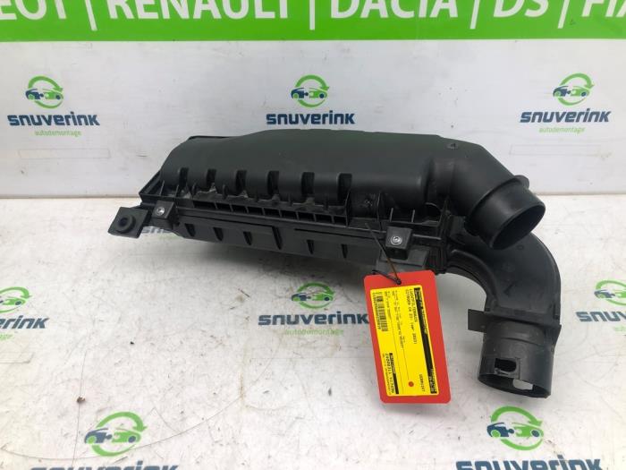 Gebrauchte Luftfiltergehäuse Citroen C4 Berline (BA/BB/BC) 1.2 PureTech 130 12V Preis € 50,00 Margenregelung angeboten von Snuverink Autodemontage