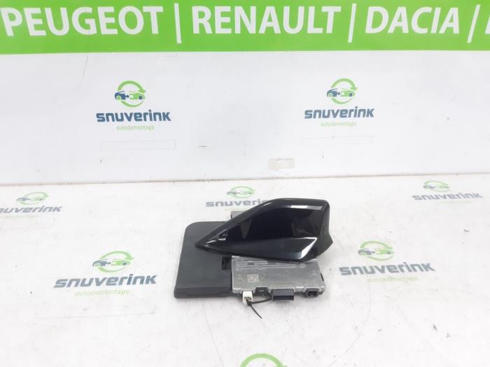 Używane Antena Citroen C4 Berline (BA/BB/BC) 1.2 PureTech 130 12V Cena € 185,00 Procedura marży oferowane przez Snuverink Autodemontage