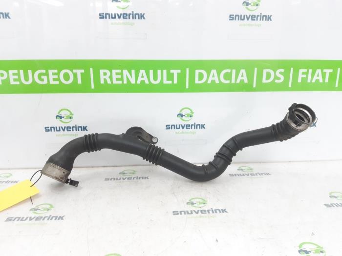 Gebrauchte Intercooler Schlauch Renault Megane IV Estate (RFBK) 1.5 Energy dCi 110 Preis € 151,25 Mit Mehrwertsteuer angeboten von Snuverink Autodemontage
