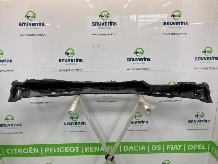 Używane Parawan Renault Kangoo Express (RFK) E-Tech 44 kWh Cena € 199,65 Z VAT oferowane przez Snuverink Autodemontage