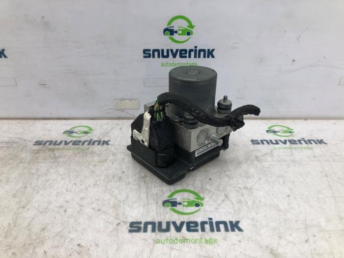 Used ABS pump Peugeot 508 SW (8E/8U) 2.0 HDiF 16V Price € 175,00 Margin scheme offered by Snuverink Autodemontage