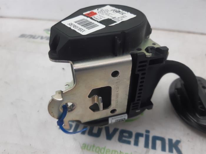 Sicherheitsgurt links vorne van een Opel Corsa F (UB/UH/UP) 1.2 Turbo 12V 100 2021