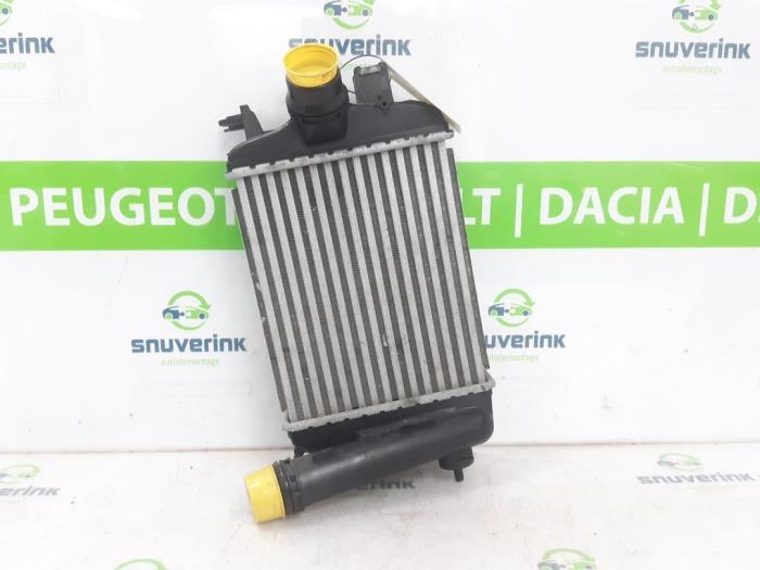 Usados Intercooler Renault Captur II (RJB) 1.0 TCe 12V Precio € 114,95 IVA incluido ofrecido por Snuverink Autodemontage