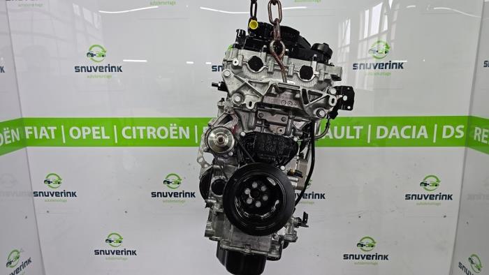 Engine from a Peugeot 208 II (UB/UH/UP) 1.2 Vti 12V PureTech 130 2020