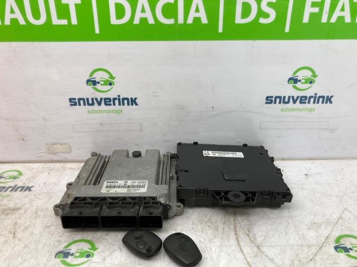 Used Engine management computer Renault Master III (EV/HV/UV/VA/VB/VD/VF/VG/VJ) 2.3 dCi 145 16V FWD Price € 363,00 Inclusive VAT offered by Snuverink Autodemontage