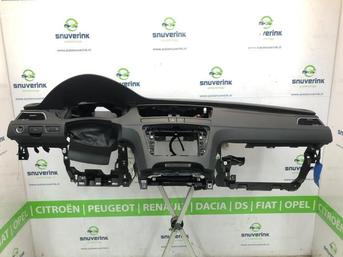 Używane Panel Peugeot 508 (8D) 2.0 Hybrid4 16V Cena € 325,00 Procedura marży oferowane przez Snuverink Autodemontage