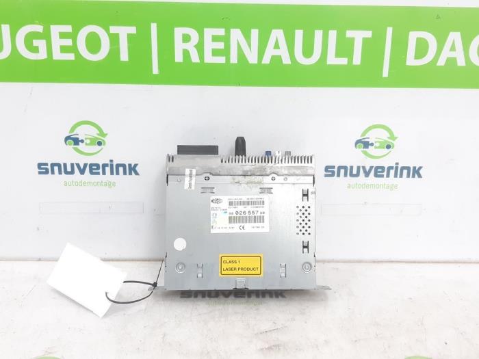 Używane Radio Peugeot 508 (8D) 2.0 Hybrid4 16V Cena € 300,00 Procedura marży oferowane przez Snuverink Autodemontage