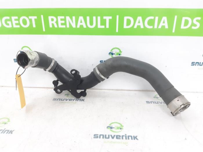 Gebrauchte Intercooler Schlauch Renault Captur I (2R) 1.2 TCE 16V EDC Preis € 95,00 Margenregelung angeboten von Snuverink Autodemontage