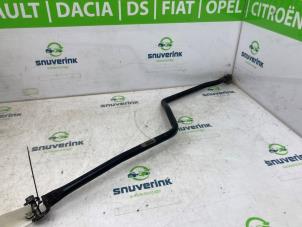Usados Cable de cambio de caja de cambios Renault Twingo II (CN) 1.2 16V Precio € 85,00 Norma de margen ofrecido por Snuverink Autodemontage
