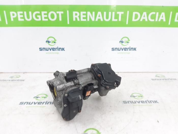 Gebrauchte Drosselklappengehäuse Opel Movano 2.3 CDTi 16V FWD Preis € 60,50 Mit Mehrwertsteuer angeboten von Snuverink Autodemontage