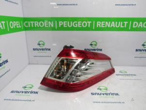 Gebrauchte Rücklicht rechts Peugeot 508 SW (8E/8U) 1.6 THP 16V Preis € 130,00 Margenregelung angeboten von Snuverink Autodemontage