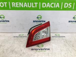 Gebrauchte Rücklicht rechts Peugeot 508 SW (8E/8U) 1.6 THP 16V Preis € 85,00 Margenregelung angeboten von Snuverink Autodemontage