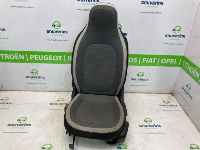 Używane Fotel lewy Renault Twingo III (AH) 1.0 SCe 70 12V Cena € 100,00 Procedura marży oferowane przez Snuverink Autodemontage