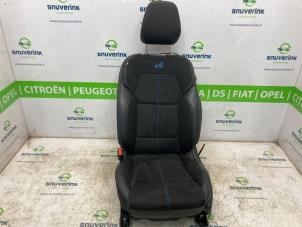 Begagnade Säte, vänster Renault Arkana (RJLL) 1.6 E-Tech 145 16V Pris € 362,98 Inklusive moms erbjuds av Snuverink Autodemontage