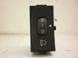 Used AIH headlight switch Renault Espace (JK) 2.2 dCi 150 16V Grand Espace Price € 20,00 Margin scheme offered by Snuverink Autodemontage