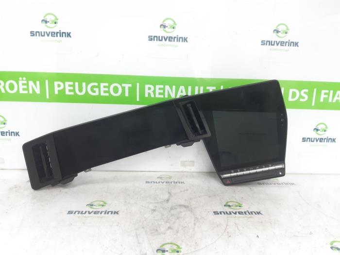Używane Tablica rozdzielcza Renault Megane E-Tech (RCB) 60 kWh Cena na żądanie oferowane przez Snuverink Autodemontage