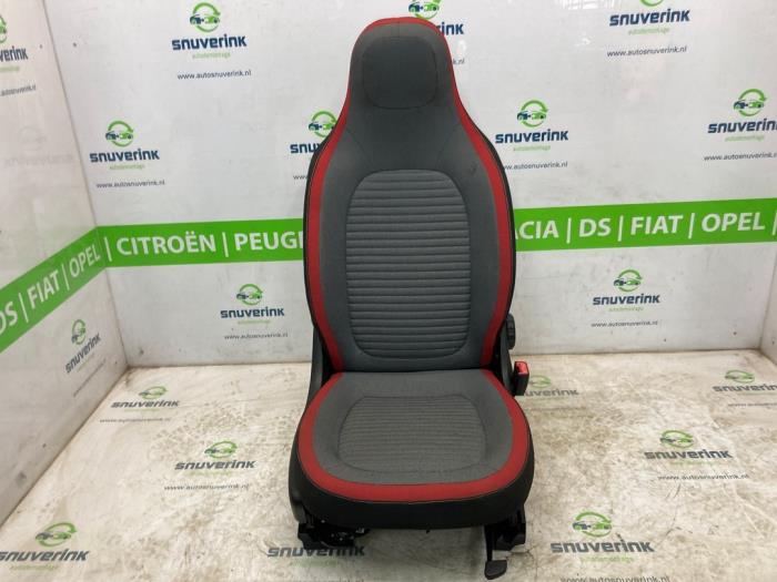 Begagnade Säte, höger Renault Twingo Pris € 95,00 Marginaltabell erbjuds av Snuverink Autodemontage