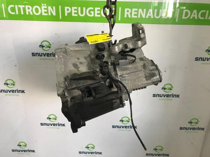 Gebrauchte Getriebe Opel Combo Cargo 1.5 CDTI 100 Preis € 1.512,50 Mit Mehrwertsteuer angeboten von Snuverink Autodemontage