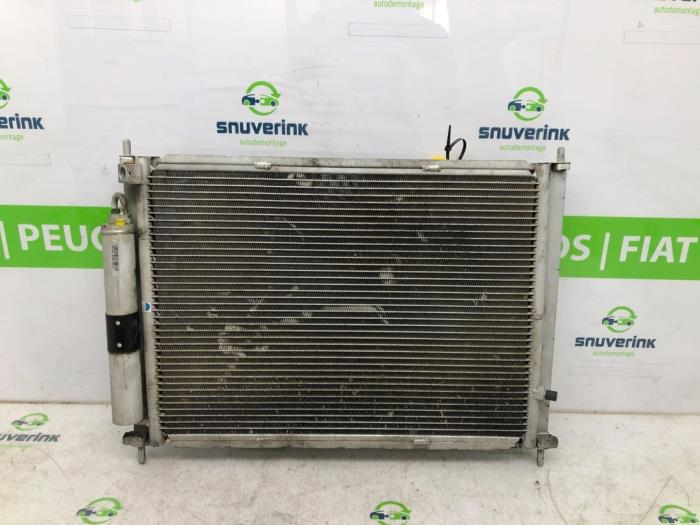 Usagé Radiateur Renault Twingo II (CN) 1.6 16V RS Prix € 125,00 Règlement à la marge proposé par Snuverink Autodemontage