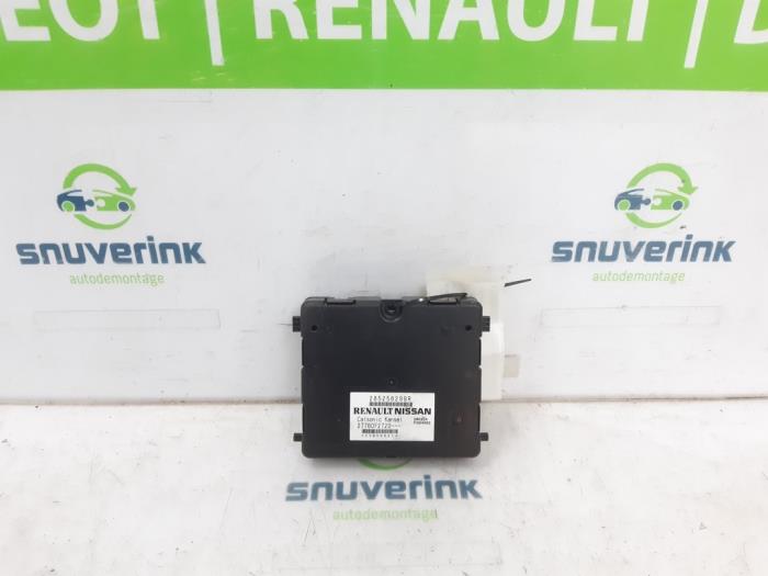 Używane Modul climatronic Renault Arkana (RJLL) 1.6 E-Tech 145 16V Cena € 211,75 Z VAT oferowane przez Snuverink Autodemontage
