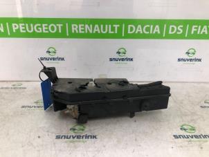 Begagnade Tillsatsmedelstank Peugeot Partner (GC/GF/GG/GJ/GK) 1.6 BlueHDI 75 Pris € 200,00 Marginaltabell erbjuds av Snuverink Autodemontage