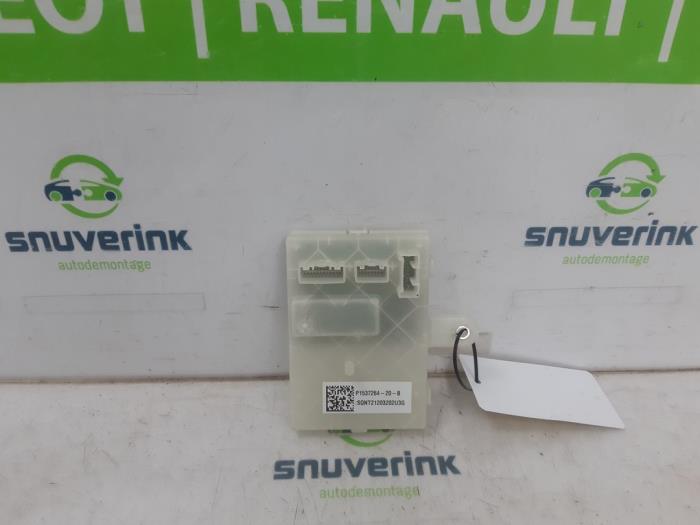 Usagé Ordinateur divers Tesla Model 3 Long Range, Performance AWD Prix € 139,15 Prix TTC proposé par Snuverink Autodemontage