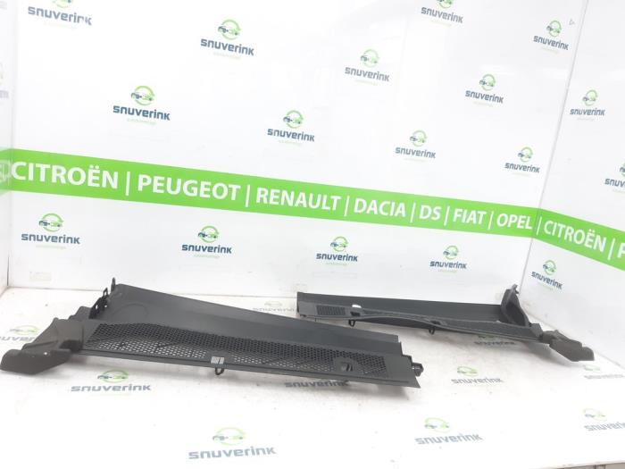 Używane Parawan Citroen C4 Berline (BA/BB/BC) ë-C4 50 kWh Cena € 90,75 Z VAT oferowane przez Snuverink Autodemontage