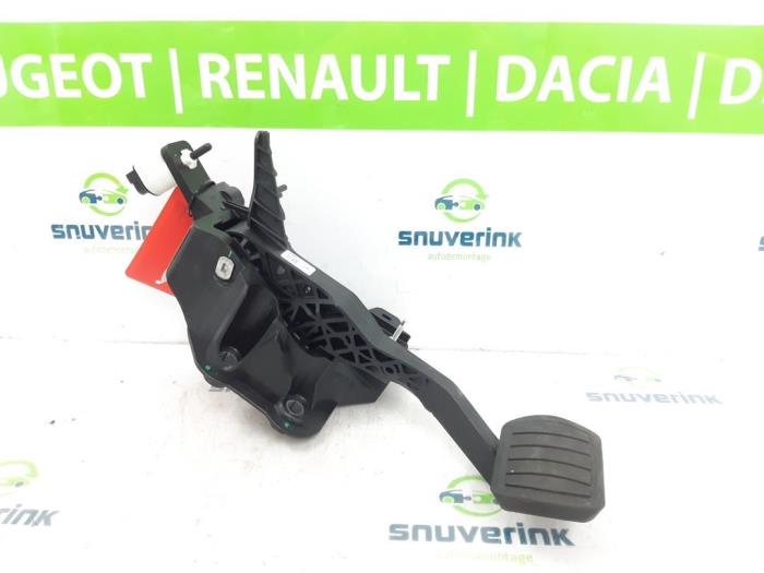 Używane Pedal hamulca Peugeot 2008 (UD/UK/UR/US/UX) 1.2 VTi 12V PureTech 130 Cena € 96,80 Z VAT oferowane przez Snuverink Autodemontage