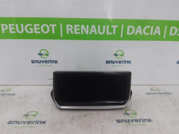 Begagnade Innerdisplay Peugeot 2008 (UD/UK/UR/US/UX) e-2008 54 kWh Pris € 272,23 Inklusive moms erbjuds av Snuverink Autodemontage